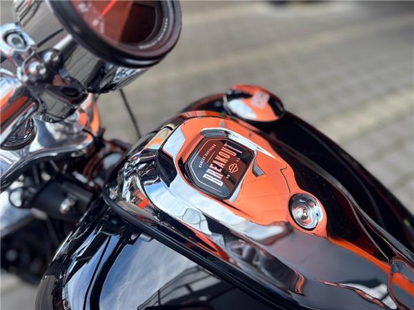 2025 Harley-Davidson Softail Breakout 117