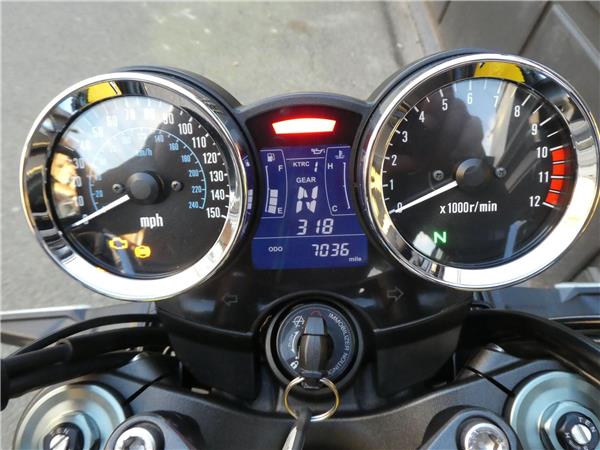 2024 Kawasaki Z900 RS