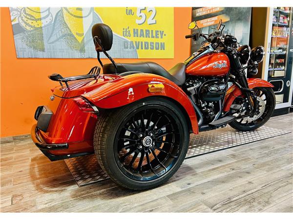 2025 HARLEY-DAVIDSON FREEWHEELER