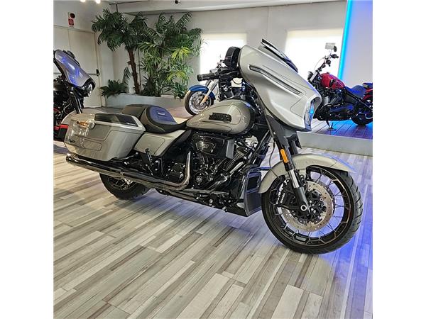 Harley-Davidson CVO - Custom Vehicle Operations STREET GLIDE CVO 121