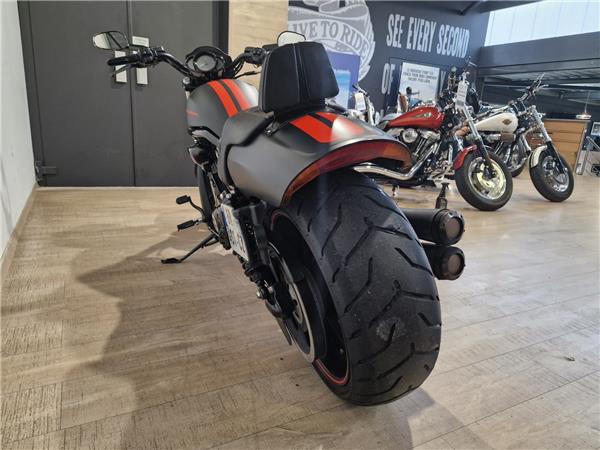 2011 HARLEY-DAVIDSON NIGHT ROD