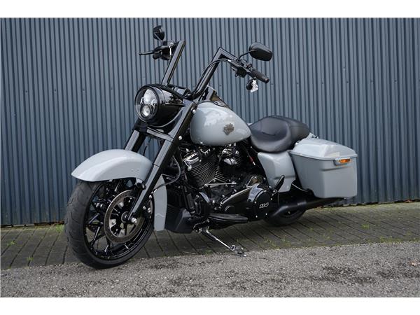 2025 harley-davidson FLHRXS Road King Special 114