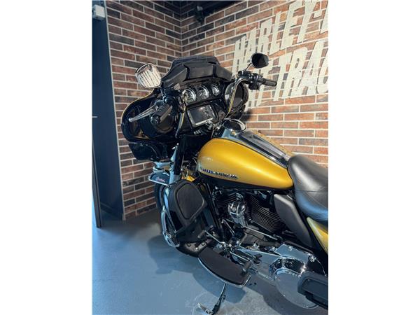 2017 harley-davidson FLHTK Electra Glide Ultra Limited 107 ABS