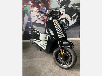 New Royal Alloy GT2 125