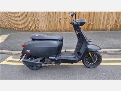 2023 Lambretta V125 Special