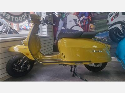 New Royal Alloy GP 125