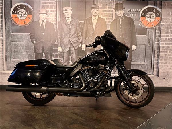 2022 HARLEY-DAVIDSON STREET GLIDE