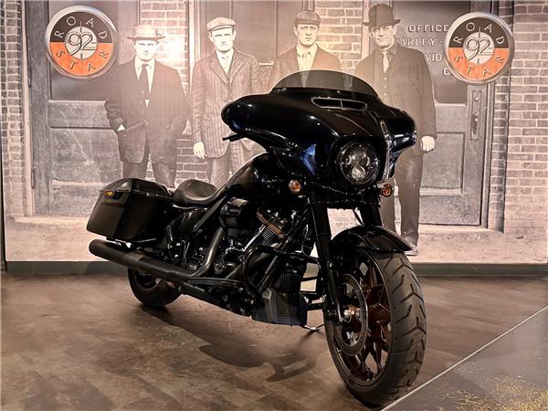 2022 HARLEY-DAVIDSON STREET GLIDE
