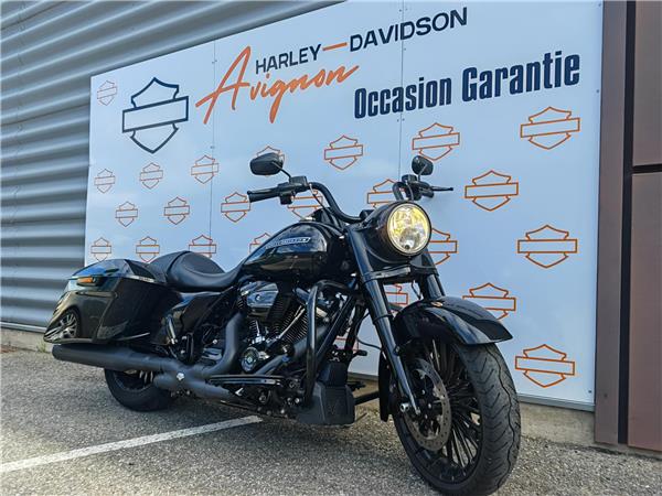 2017 HARLEY-DAVIDSON ROAD KING