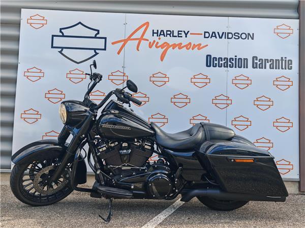 2017 HARLEY-DAVIDSON ROAD KING