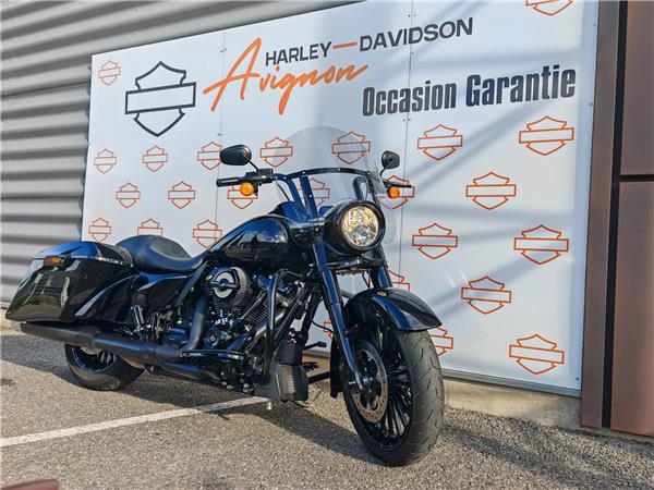 2018 HARLEY-DAVIDSON ROAD KING