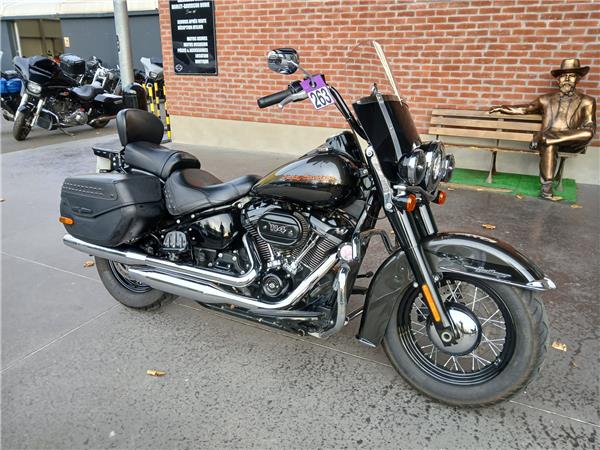 2019 HARLEY-DAVIDSON HERITAGE