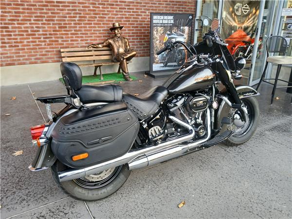 2019 HARLEY-DAVIDSON HERITAGE