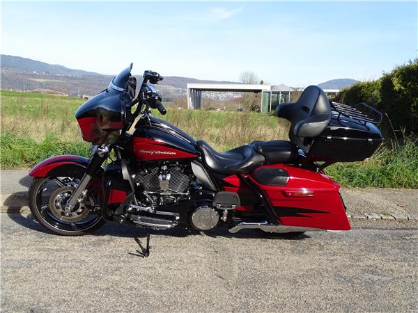 2017 harley-davidson FLHXSE Street Glide ABS CVO 114