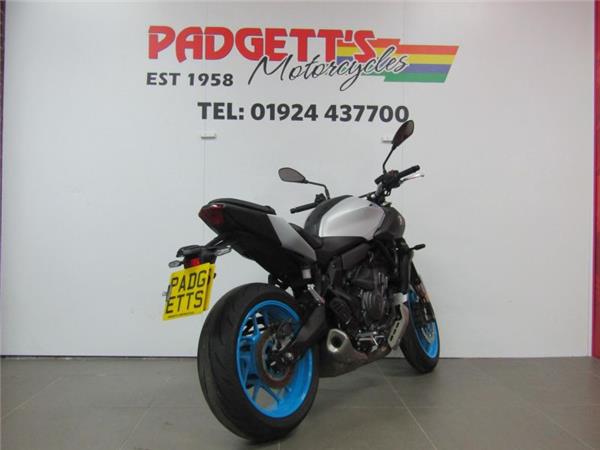 2025 Yamaha MT-07 Y-AMT Grey