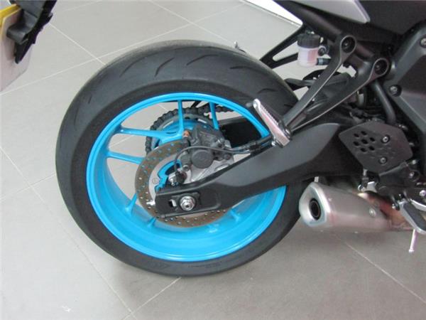 2025 Yamaha MT-07 Y-AMT Grey