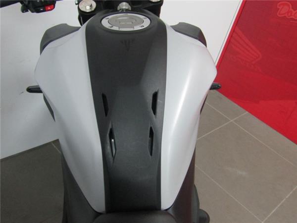 2025 Yamaha MT-07 Y-AMT Grey