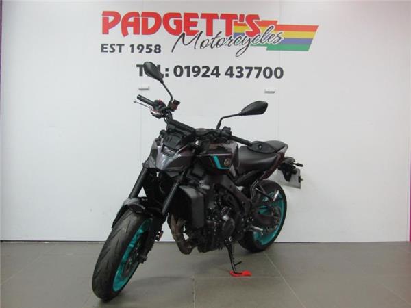 2024 Yamaha MT-09 Y-AMT Grey