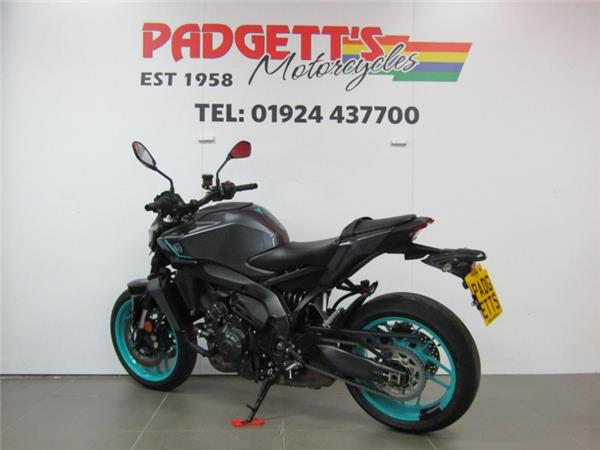 2024 Yamaha MT-09 Y-AMT Grey