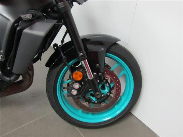 2024 Yamaha MT-09 Y-AMT Grey