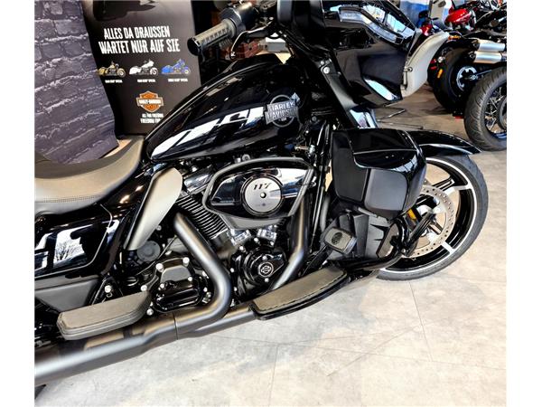 Street Glide Ultra 