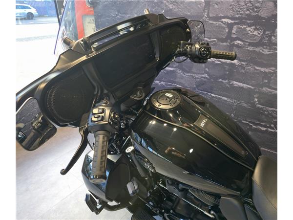 Street Glide Ultra 