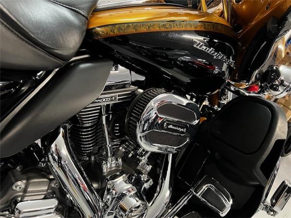 2015 HARLEY-DAVIDSON ULTRA LIMITED