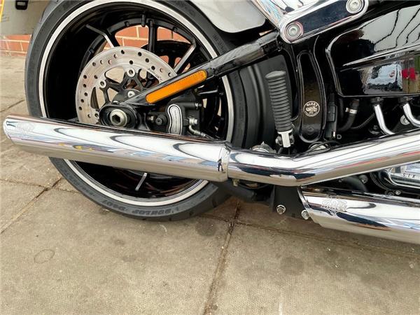 2016 HARLEY-DAVIDSON SOFTAIL FXSB BREAKOUT