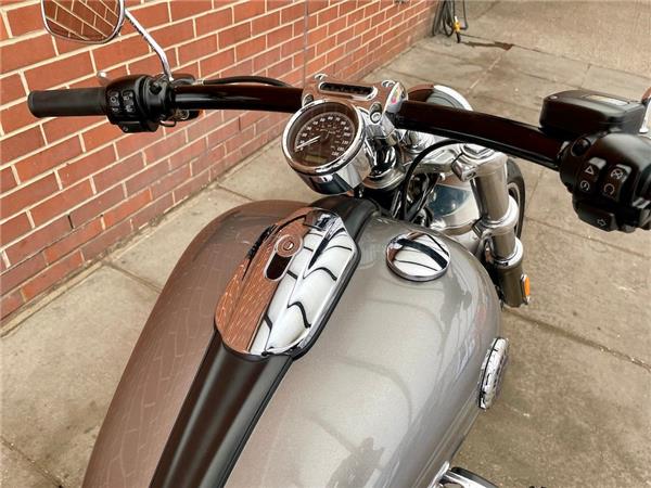 2016 HARLEY-DAVIDSON SOFTAIL FXSB BREAKOUT