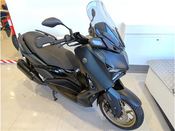 2024 YAMAHA XMAX 300