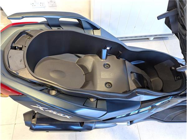 2024 YAMAHA XMAX 300