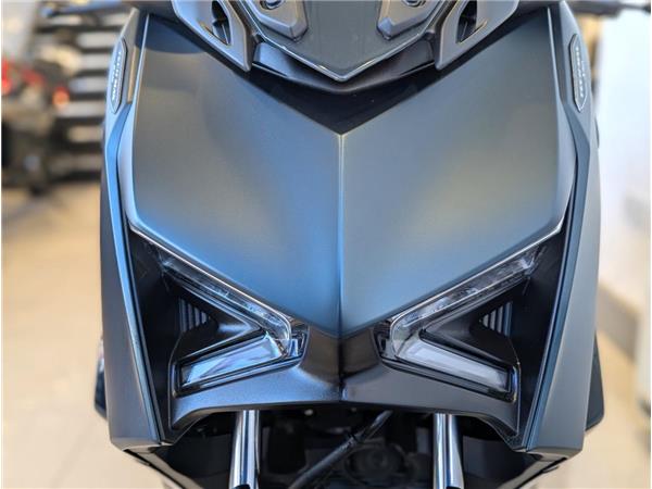 2024 YAMAHA XMAX 300