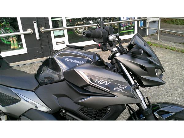 2025 Kawasaki Z7 Hybrid