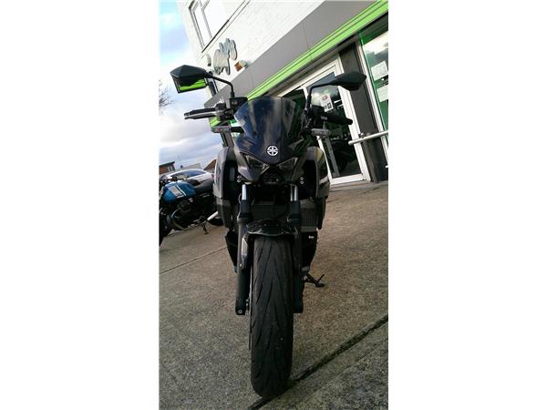 2025 Kawasaki Z7 Hybrid