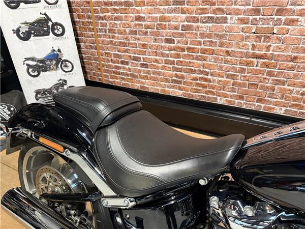 2022 HARLEY-DAVIDSON FAT BOY