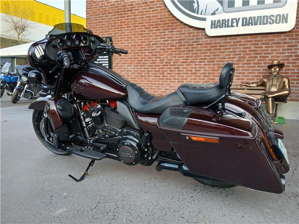 2018 HARLEY-DAVIDSON STREET GLIDE