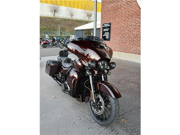 2018 HARLEY-DAVIDSON STREET GLIDE