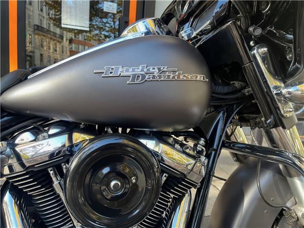 2017 HARLEY-DAVIDSON STREET GLIDE