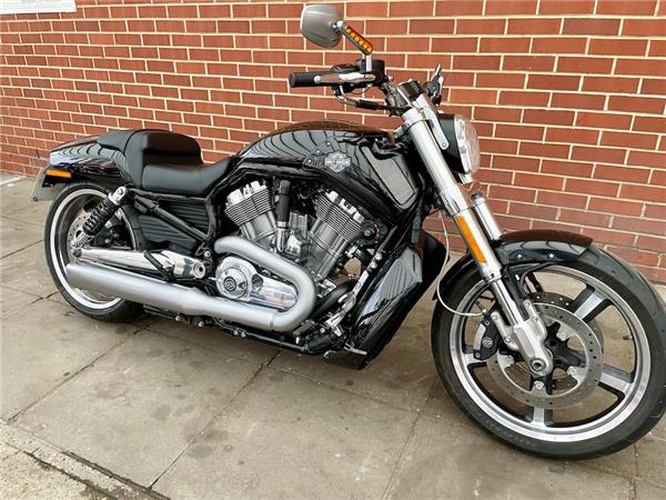 2015 HARLEY-DAVIDSON V-ROD