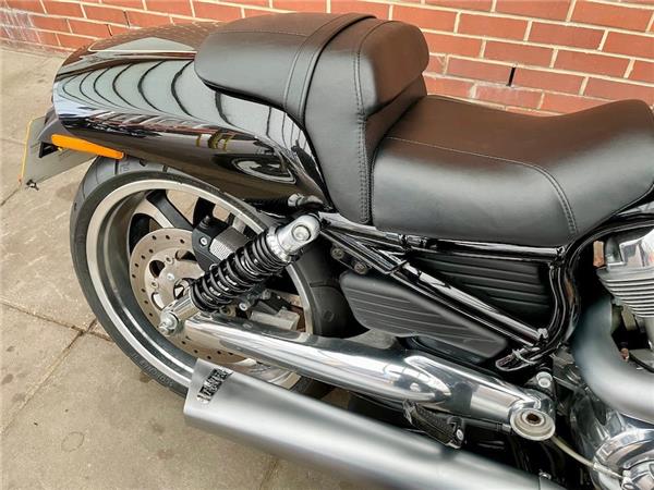 2015 HARLEY-DAVIDSON V-ROD