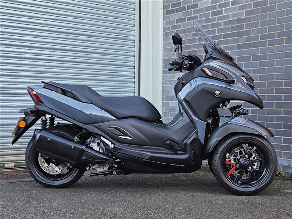 2024 Yamaha Tricity 300