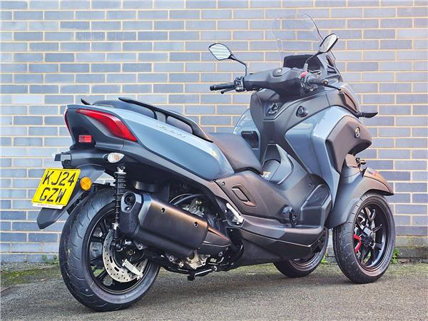 2024 Yamaha Tricity 300