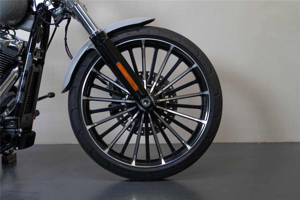 2025 harley-davidson FXBR Breakout 117