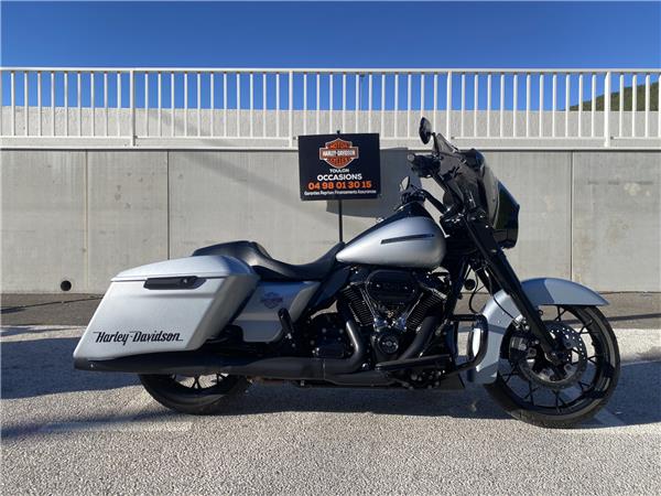 2022 HARLEY-DAVIDSON ROAD KING