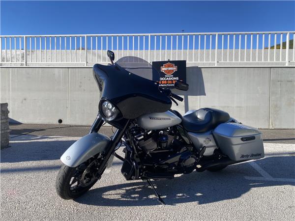 2022 HARLEY-DAVIDSON ROAD KING