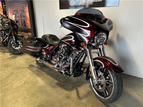 2014 HARLEY-DAVIDSON STREET GLIDE