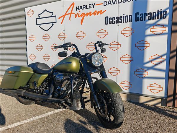 2020 HARLEY-DAVIDSON ROAD KING