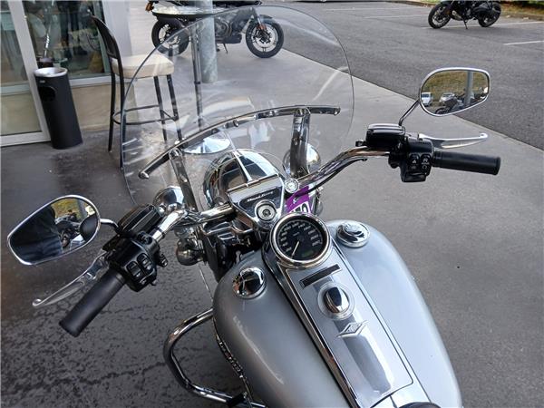 2018 HARLEY-DAVIDSON ROAD KING