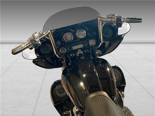 2011 harley-davidson FLHXSE Street Glide ABS CVO