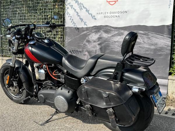 Harley-Davidson Dyna